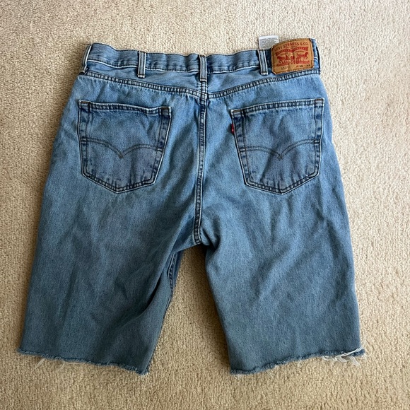 Levi's Classic Blue Denim Shorts - Picture 1 of 4